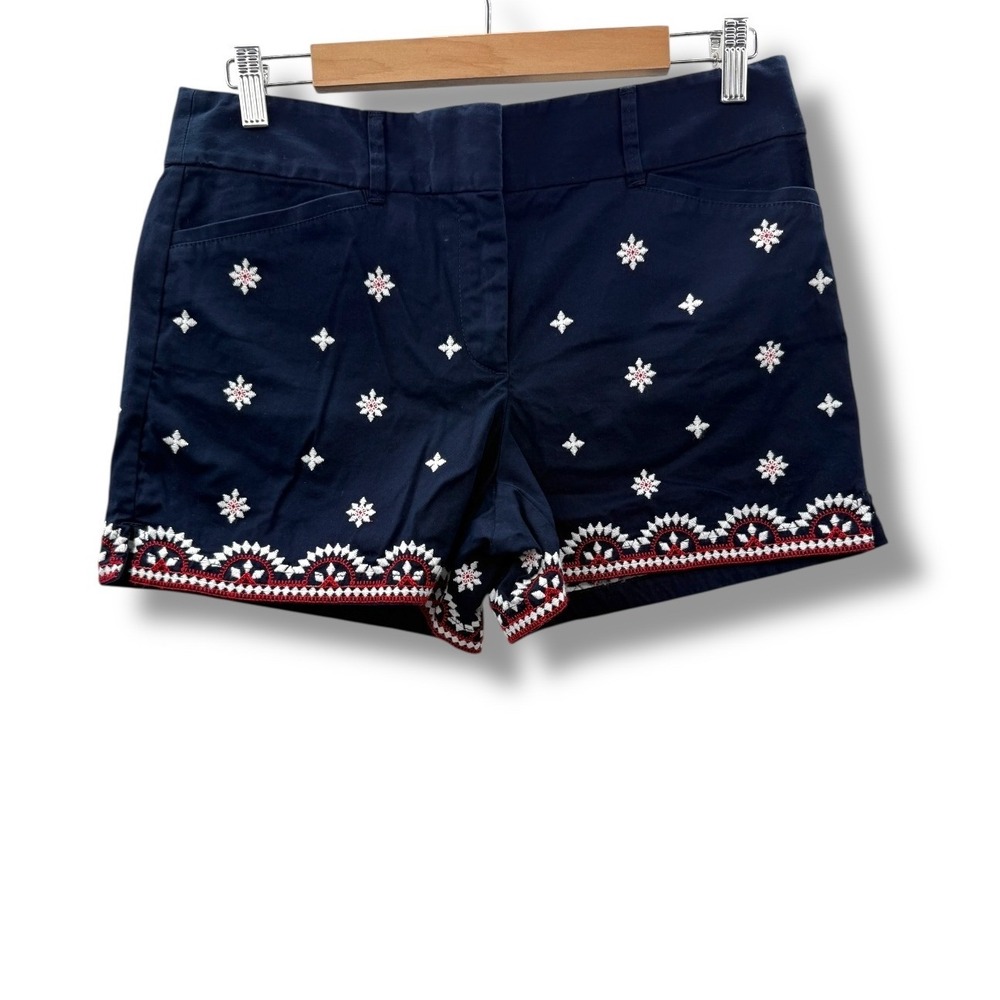 LOFT‎ NWT Embroidered Navy Shorts Women's Size 4 Red White Trim Summer Casual